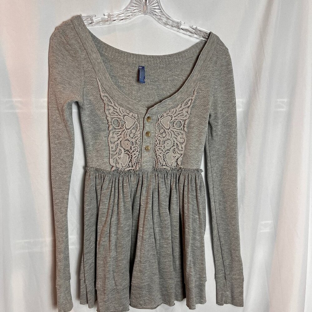 Women's Grey Long slv scoop neck embellished Free People Knit top, Size S